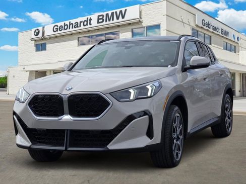 New 2026 BMW X2 xDrive28i w/ Convenience Package image 3