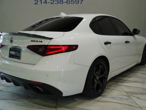 Used 2018 Alfa Romeo Giulia Ti Sport w/ Quick Order Package 22U Sport RWD image 12