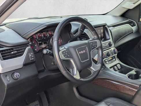 Used 2016 GMC Yukon XL SLT w/ Open Road Package image 9