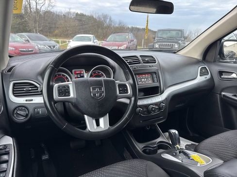 Used 2018 Dodge Journey SE w/ Connectivity Group image 13