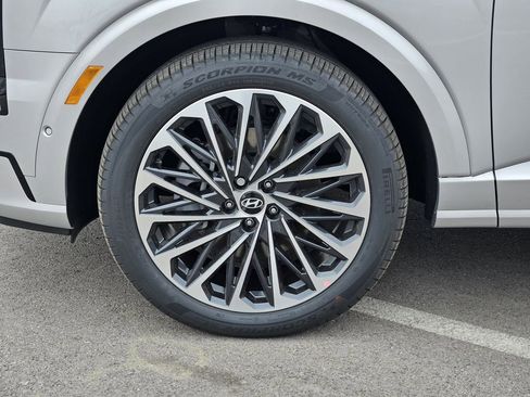 New 2026 Hyundai Palisade Calligraphy FWD image 12