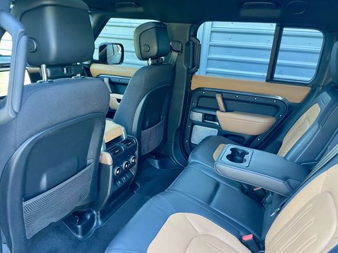 Used 2023 Land Rover Defender 130 X AWD/4WD image 30