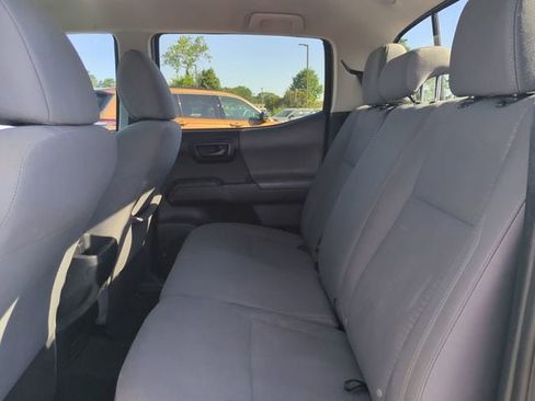 Used 2019 Toyota Tacoma SR w/ SR Convenience Package RWD image 14