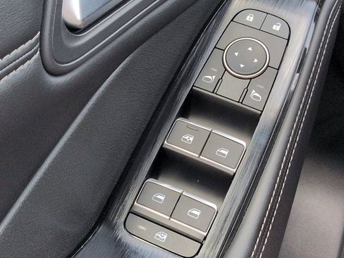 Certified 2023 Nissan Rogue SL image 25