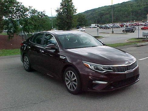 Used 2019 Kia Optima LX w/ LX 17" Wheel Package FWD image 2