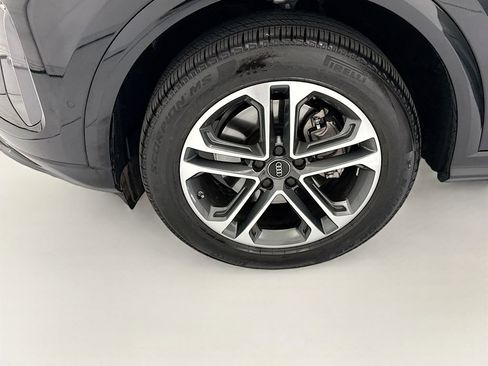 Certified 2025 Audi Q5 Premium AWD/4WD image 29