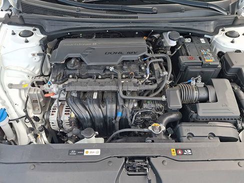 Used 2024 Hyundai Elantra SEL FWD image 28
