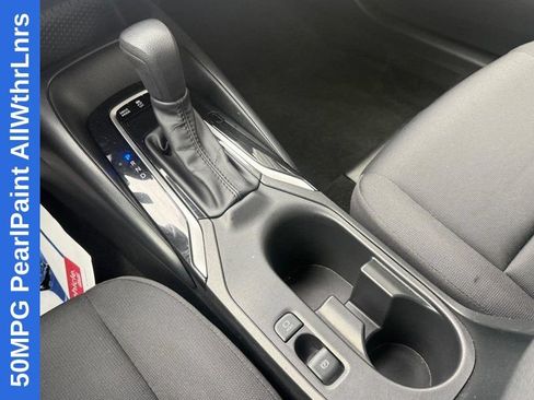 Used 2024 Toyota Corolla LE FWD image 19