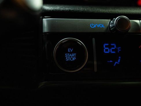 Used 2024 Hyundai Ioniq 5 SE image 20