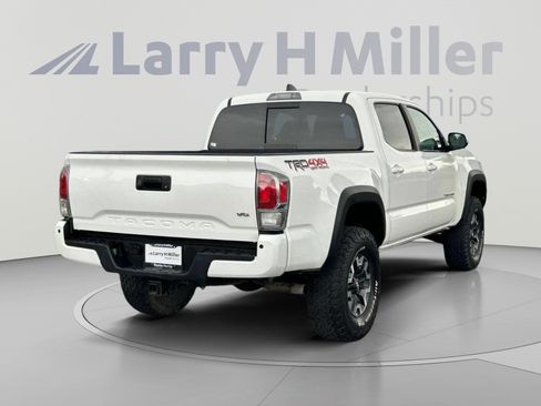 Used 2023 Toyota Tacoma TRD Off-Road w/ Advanced Technology Package AWD/4WD image 5