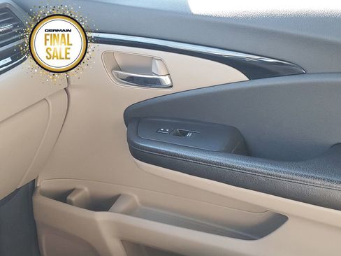 Used 2017 Honda Pilot Touring image 25