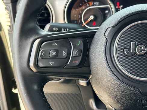 Used 2022 Jeep Wrangler Unlimited Sport AWD/4WD image 15
