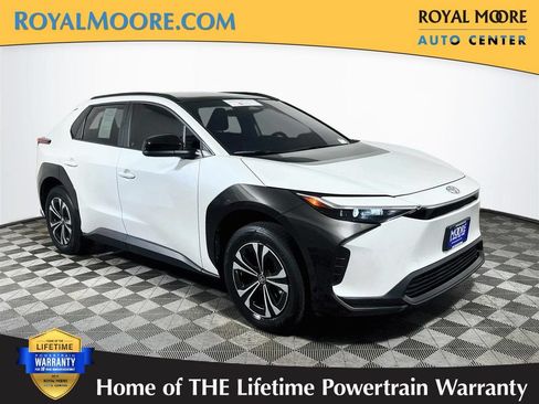 Certified 2024 Toyota bZ4X AWD image 1