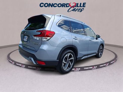 Used 2022 Subaru Forester Touring AWD/4WD image 6