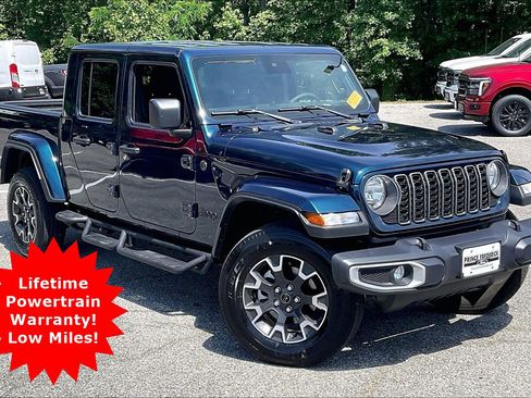 Used 2025 Jeep Gladiator Sport w/ Premium Package AWD/4WD image 1