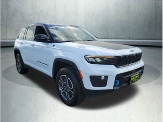 Used 2024 Jeep Grand Cherokee Trailhawk w/ Advanced Protech Group II AWD/4WD video 2