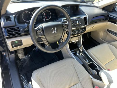 Used 2017 Honda Accord LX image 2