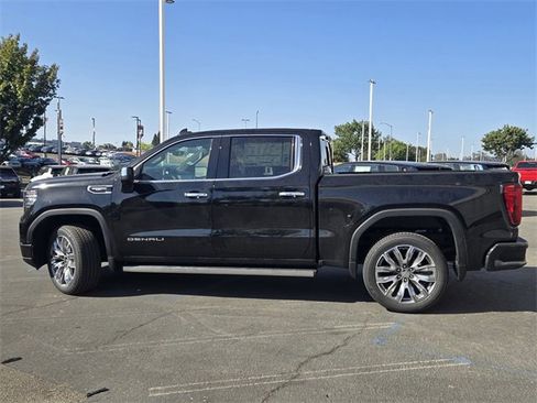 New 2026 GMC Sierra 1500 Denali w/ Denali Reserve Package image 7