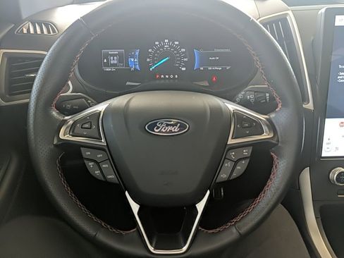 Used 2022 Ford Edge ST-Line image 16
