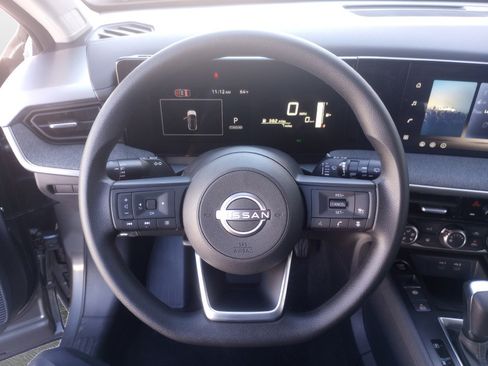 New 2026 Nissan Kicks S image 10