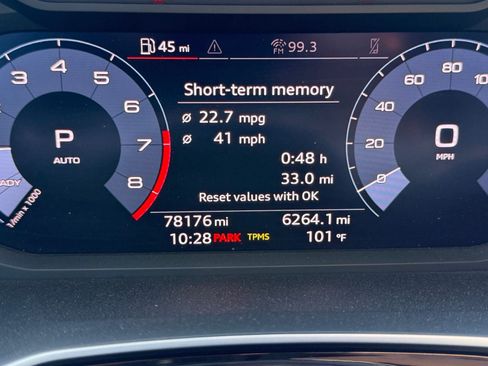 Used 2019 Audi Q3 2.0T Premium AWD/4WD image 15