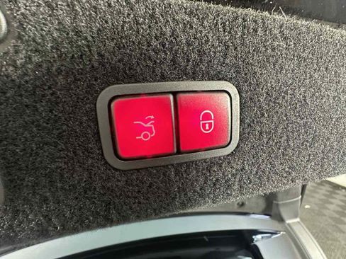 Used 2016 Mercedes-Benz S 550 4MATIC Sedan image 22