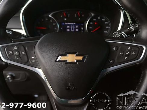 Used 2022 Chevrolet Equinox LT FWD image 17