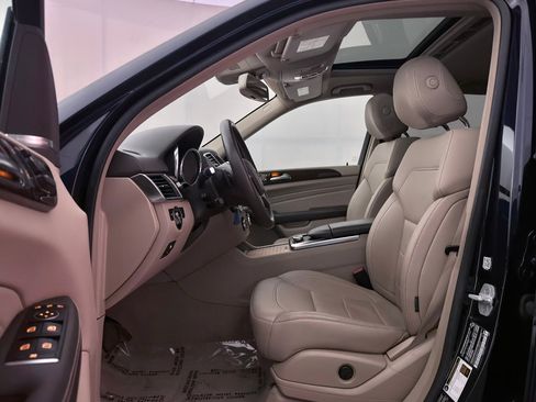 Used 2015 Mercedes-Benz ML 350 4MATIC w/ Premium 1 Package image 18