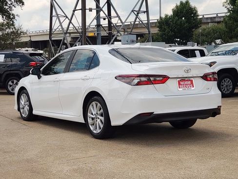 Used 2024 Toyota Camry LE FWD image 4