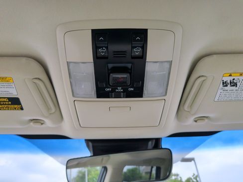 Used 2022 Lexus GX 460 Premium image 32