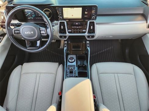 Used 2024 Kia Sorento SX Prestige w/ Panoramic Sunroof Package image 26