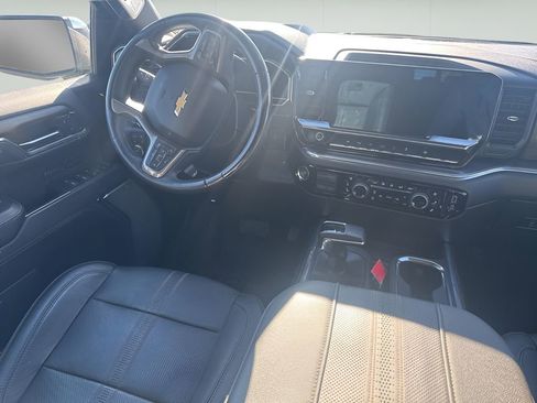 Used 2023 Chevrolet Silverado 1500 High Country w/ Technology Package image 22