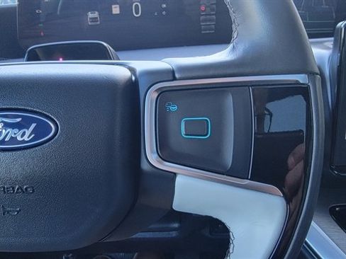 Used 2025 Ford Expedition Max Platinum image 25