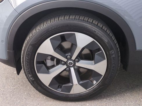 Used 2023 Volvo XC40 B5 Plus w/ Driver Assist Package image 11