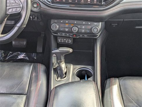 Used 2023 Dodge Durango GT image 18