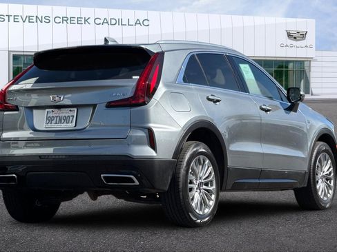 Certified 2025 Cadillac XT4 Premium Luxury image 3