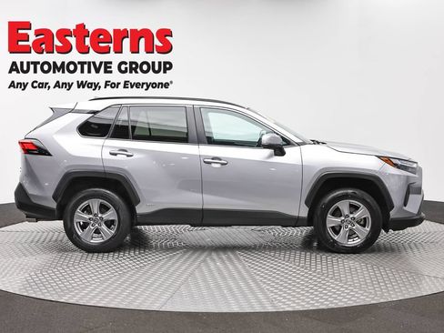 Used 2024 Toyota RAV4 XLE AWD/4WD image 4