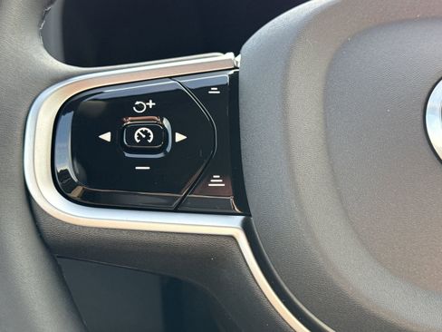 New 2026 Volvo XC60 B5 Plus w/ Protection Package Premier image 22