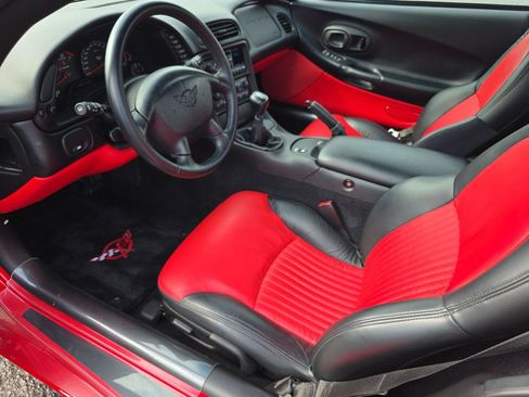 Used 2001 Chevrolet Corvette Z06 w/ Memory Pkg RWD image 4