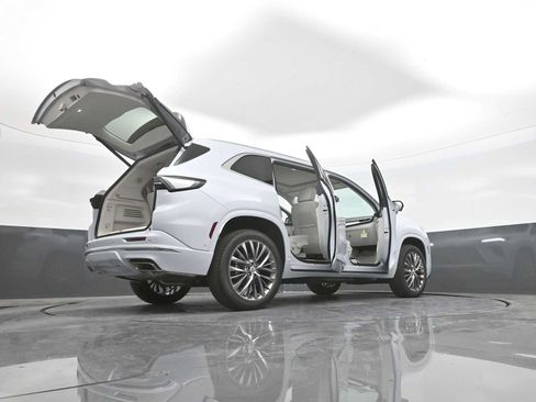 New 2026 Buick Enclave Avenir w/ Super Cruise Package AWD/4WD image 53