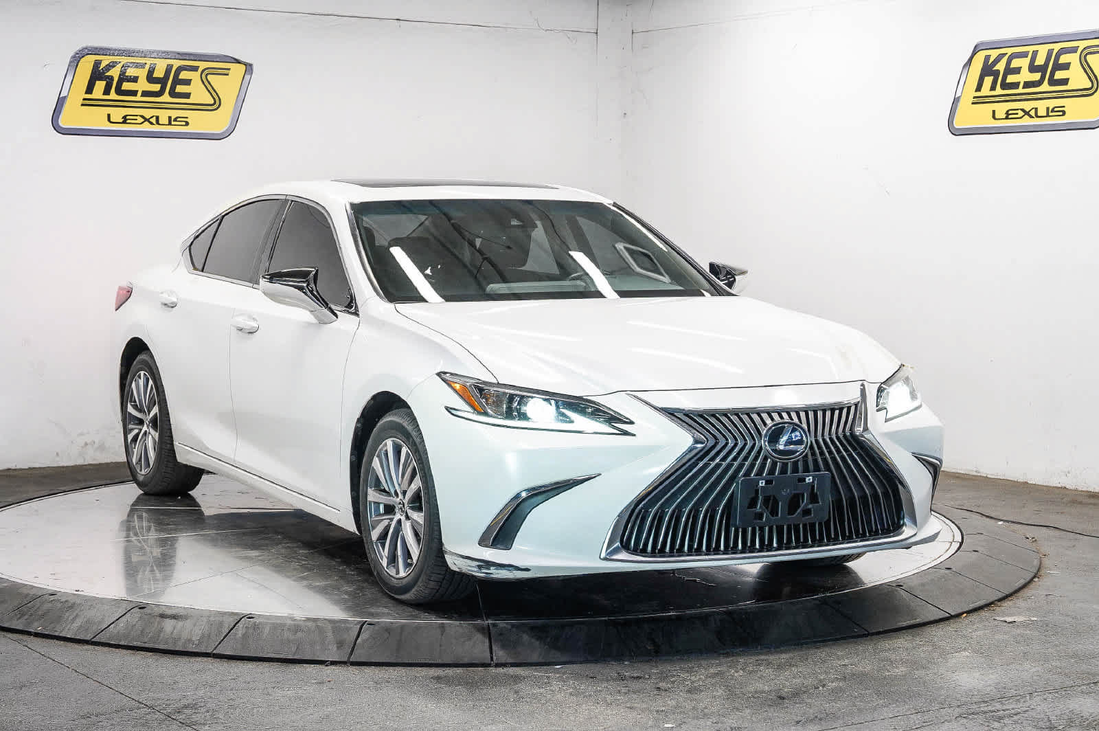 Used 2021 Lexus ES 350 w/ Accessory Package 2 FWD image 5
