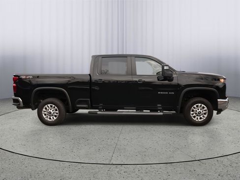 Used 2025 Chevrolet Silverado 2500 LT w/ Convenience Package AWD/4WD image 23