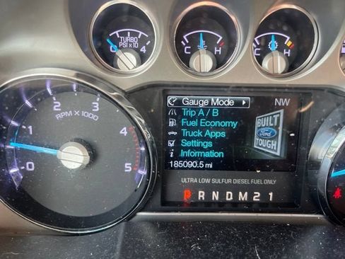 Used 2015 Ford F250 Lariat w/ Chrome Package AWD/4WD image 7
