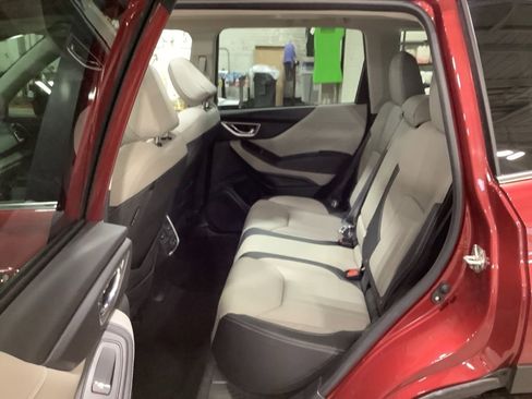 Used 2023 Subaru Forester Limited image 22