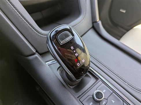 Used 2022 Cadillac XT5 Sportv w/ Technology Package image 17