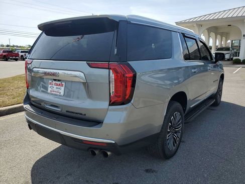 Used 2023 GMC Yukon XL Denali AWD/4WD image 6