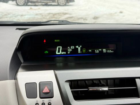 Used 2017 Toyota Prius V Two image 29