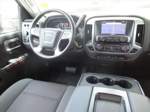 Used 2016 GMC Sierra 2500 SLE w/ SLE Preferred Package AWD/4WD image 13