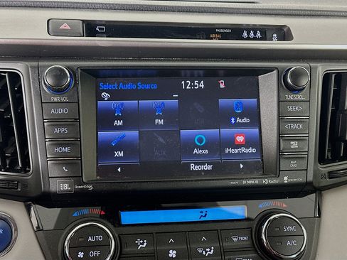 Used 2017 Toyota RAV4 Limited image 21