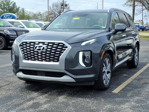 Used 2021 Hyundai Palisade Limited FWD image 3